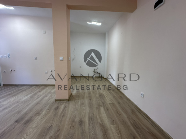 ТЪРГОВСКО ПОМЕЩЕНИЕ / КЪРШИЯКА