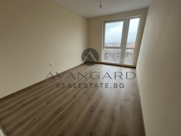 BARGAIN!!! NEW THREE-ROOM SMYRNIAN !!!