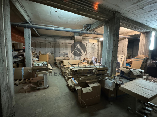 Night Bar / Fitness / Warehouse / Shop