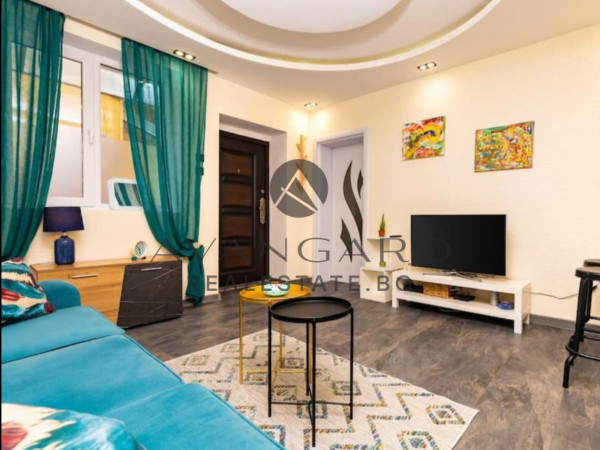 ДВУСТАЕН В ИДЕАЛЕН ЦЕНТЪР !!!