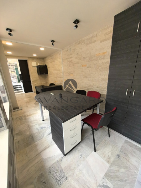 ОФИС / ВОДНАТА ПАЛАТА