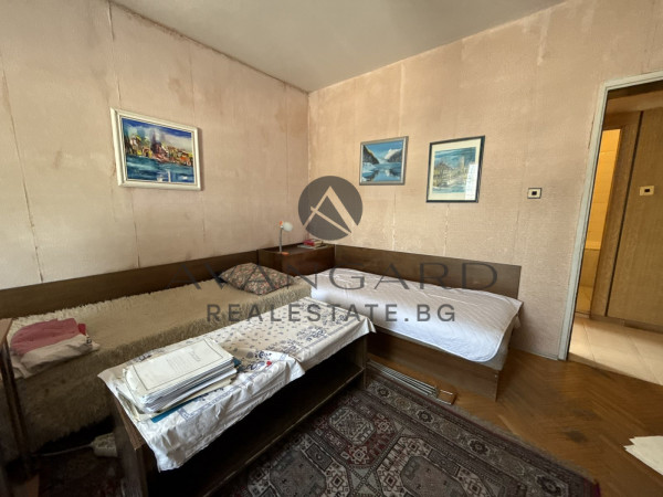 Three bedroom to Mall Plovdiv! Smirnenski!