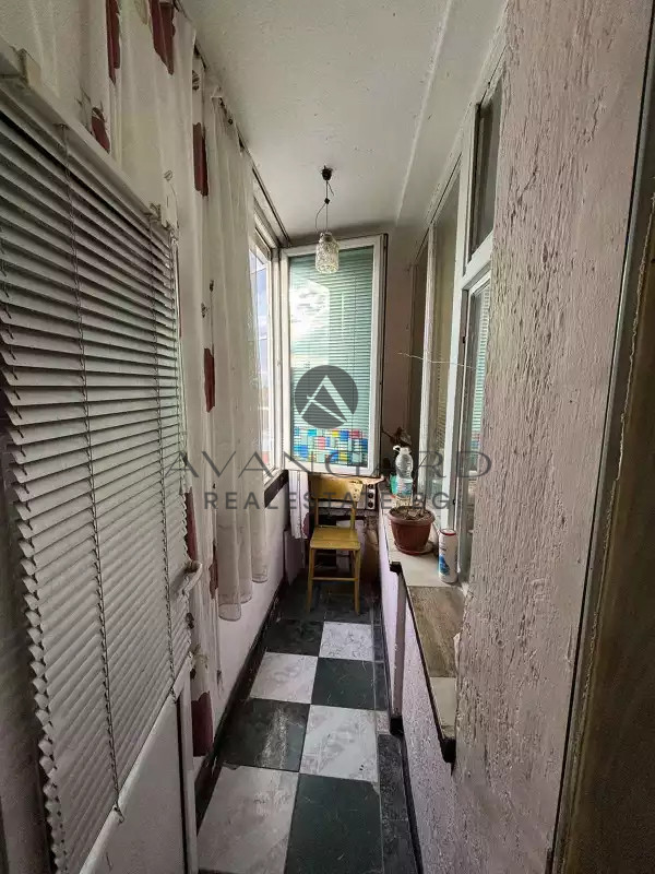 THREE-ROOM APARTMENT/CENTRE