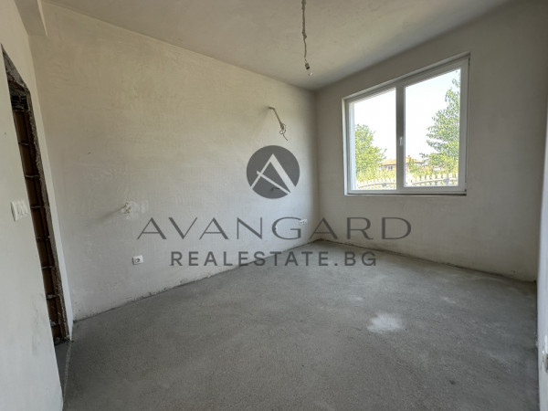 House with yard / act16 / Komatevo