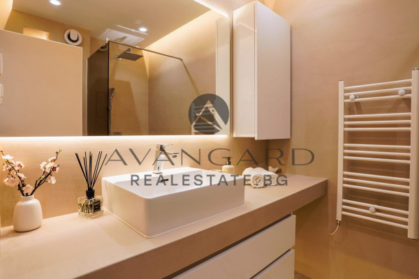 Луксозен двустаен Остромила