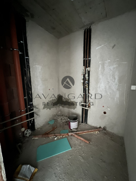 Spacious one -bedroom apartment in front of act 16