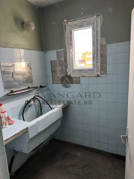 Three-room REAL SQUARE AREA