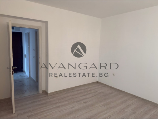 АКТ 16! Отремонтиран двустаен Кючук Париж