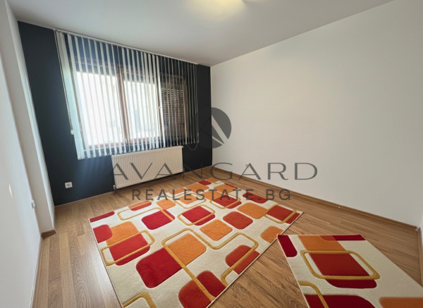 DETACHED LUXURY HOUSE WITH YARD IN OSTROMILA!!!