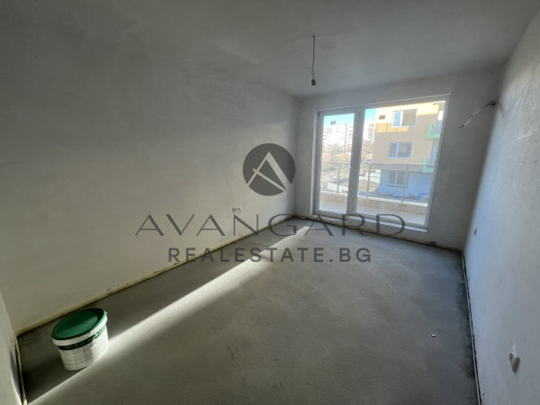 BEFORE ACT 16! Three-room Ostromila