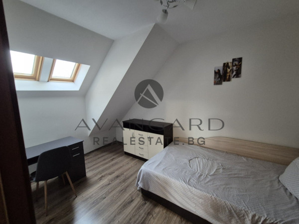 Three -bedroom furnished youth hill