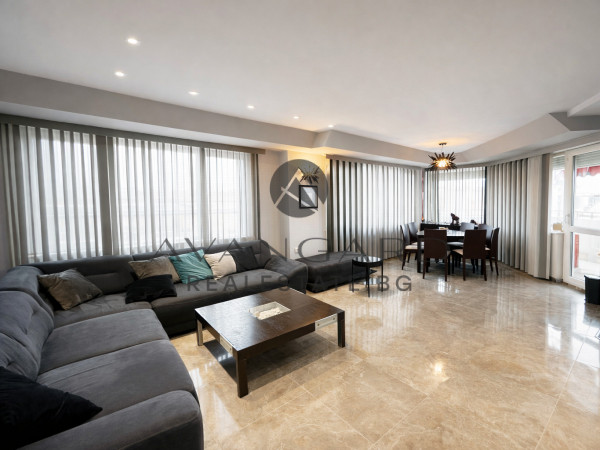 ПРОСТОРЕН ТРИСТАЕН ДО НОВОТЕЛА