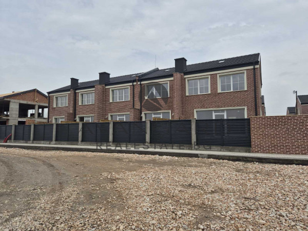 Two-storey house in the village of Skutare !!!