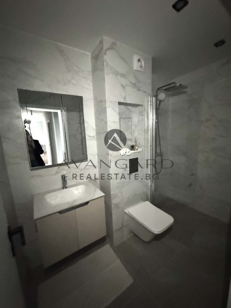 THREE-ROOM APARTMENT WITH ACT 16 WITH COURTYARD