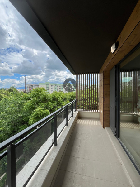 Luxuriously furnished turnkey two -bedroom apartment/ Smirnenski