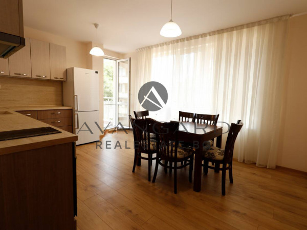 Обзаведен тристаен СЪДИЙСКИ