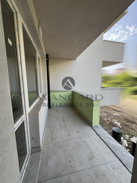 One bedroom apartment in front of Act 16!