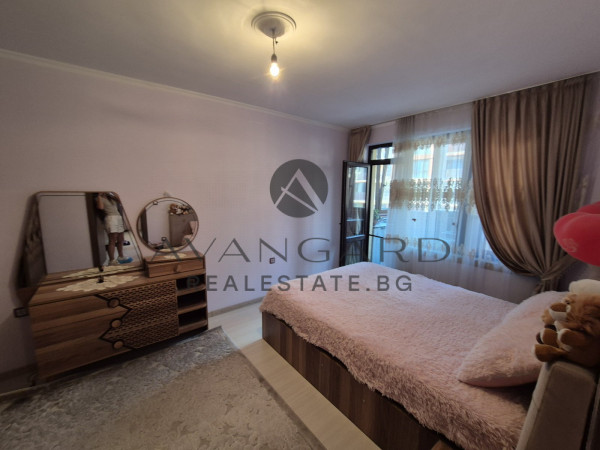 A two -bedroom apartment with parking space/ Okoomila