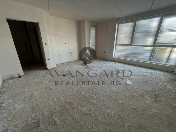 ИЗГОДНО! Едностаен С ПАРКОМЯСТО