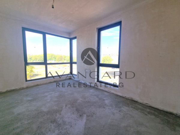 TWO-ROOM APARTMENT WITH PARKING SPACE