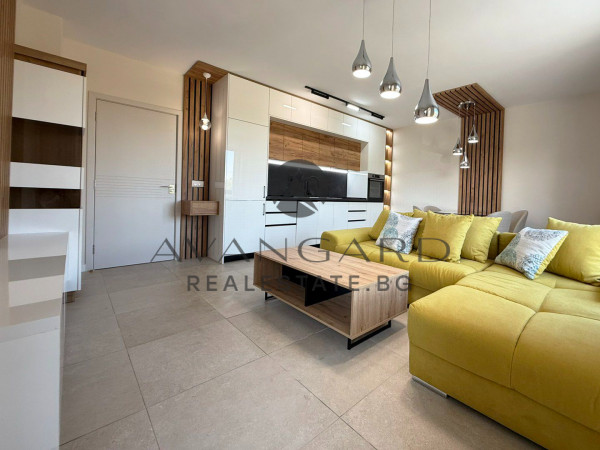 Двустаен обзаведен за първи наематели