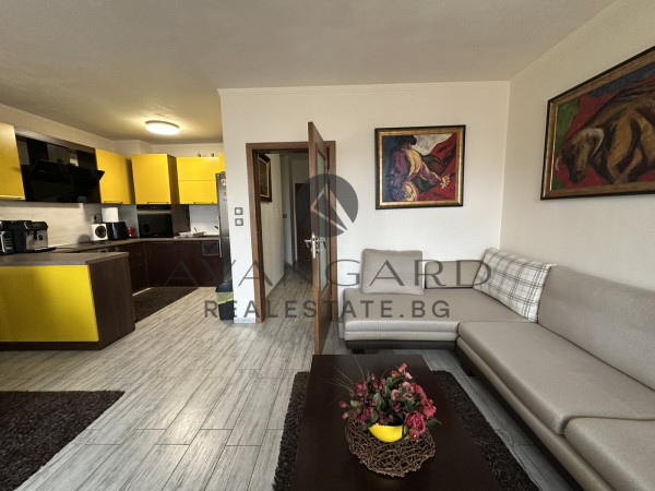 A three -bedroom furnished! Kyuchuk Paris!