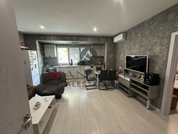 FOUR-ROOM APARTMENT WITH READY TENANTS!