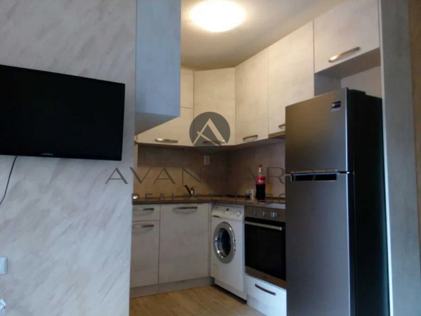 Three -bedroom furnished / Kyuchuk Paris