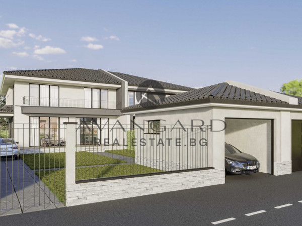 House with yard and garage in Belomorski!