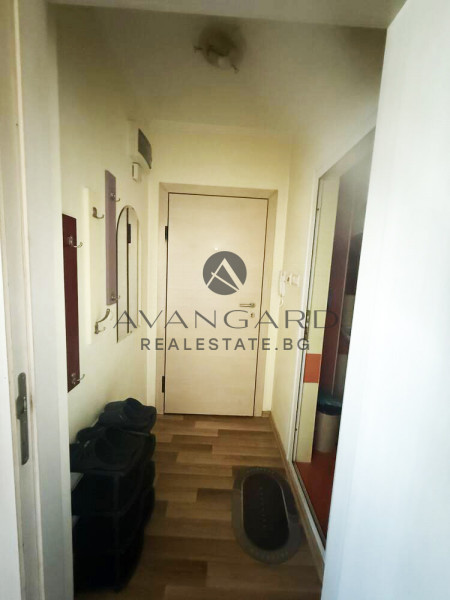 ДВУСТАЕН ОБЗАВЕДЕН! ЦЕНТЪР!