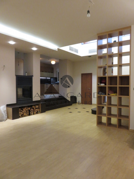 Furnished house with yard and garage Belomorski