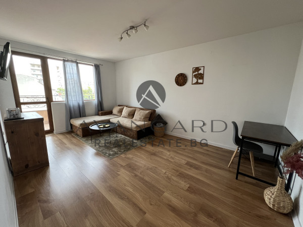 ТРИСТАЕН АПАРТАМЕНТ ДО ВОДНАТА ПАЛАТА