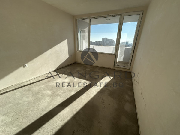 Тристаен СЪДИЙСКИ