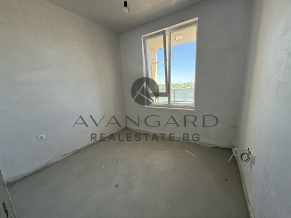 In front of Act16! Two -bedroom apartment! Smirnenski!