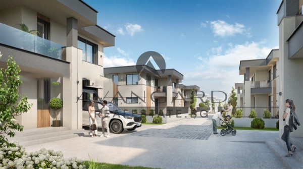 DETACHED HOUSE WITH YARD! COMA!