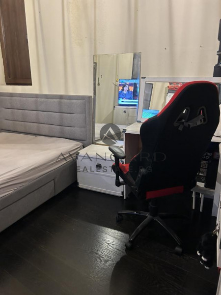 HOUSE WITH GARAGE IN THE OLD TOWN