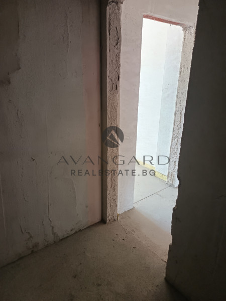 One bedroom with parking space in the price! Ostromila!