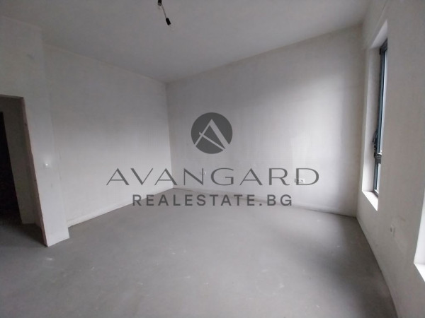 АКТ 16! Тристаен апартамент С 34 кв.м. ХОЛ / Мол Пловдив