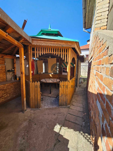 House in Markovo / Center