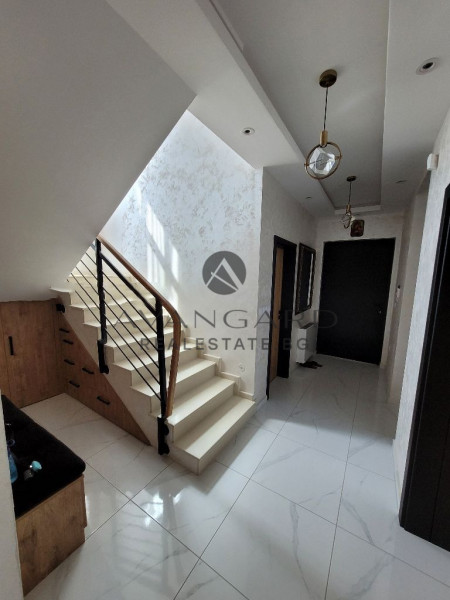 DETACHED SINGLE-FAMILY HOUSE