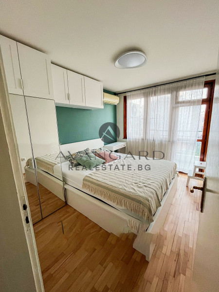 ТРИСТАЕН ОБЗАВЕДЕН / КЮЧУК ПАРИЖ