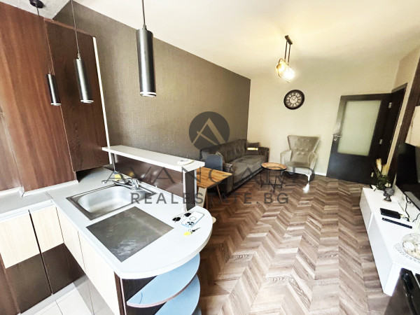 Furnished one -bedroom newcomer