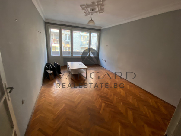 One -bedroom second police station