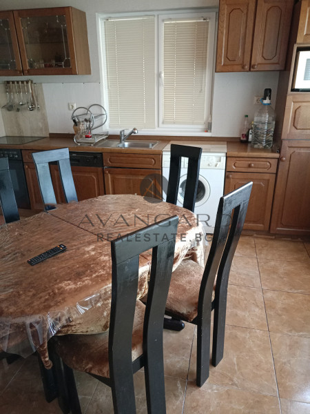 Two separate houses/ Brestovitsa