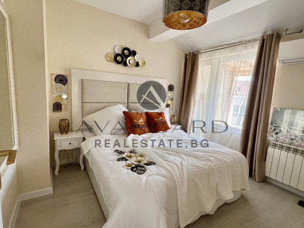 Three -bedroom with living room 55sq.m./south exposure