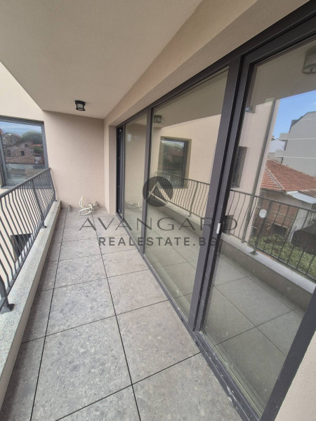 ТРИСТАЕН с АКТ 16 В СТАРИЯ ГРАД