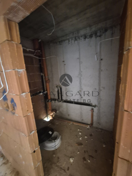One -bedroom apartment with parking space included in the price