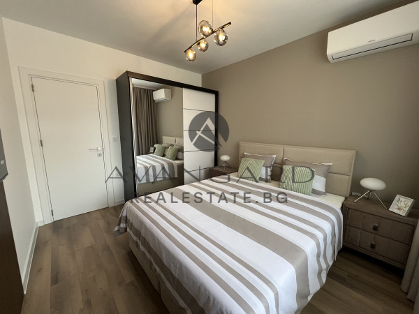 A two -bedroom furniture with the possibility of a parking space
