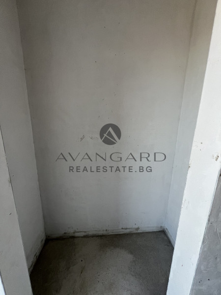 One -bedroom apartment with act 16