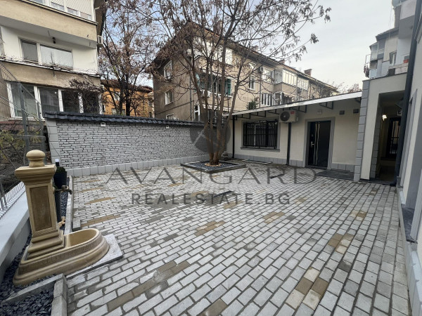 TWO STORY HOUSE ON SUPERCENTER NEAR TRAP